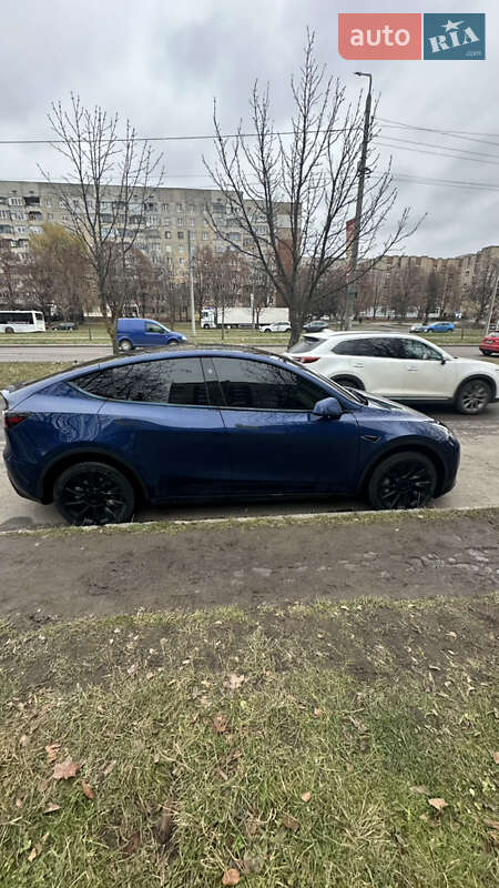 Внедорожник / Кроссовер Tesla Model Y 2023 в Львове