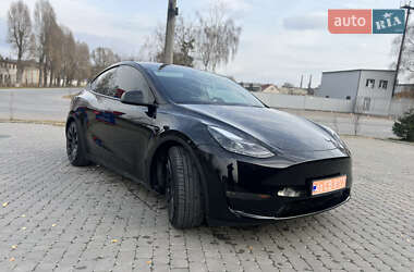 Позашляховик / Кросовер Tesla Model Y 2023 в Тернополі