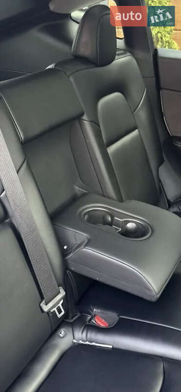 Внедорожник / Кроссовер Tesla Model Y 2022 в Дубровице