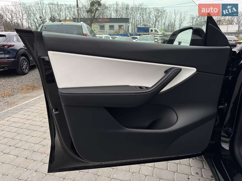 Внедорожник / Кроссовер Tesla Model Y 2022 в Виннице