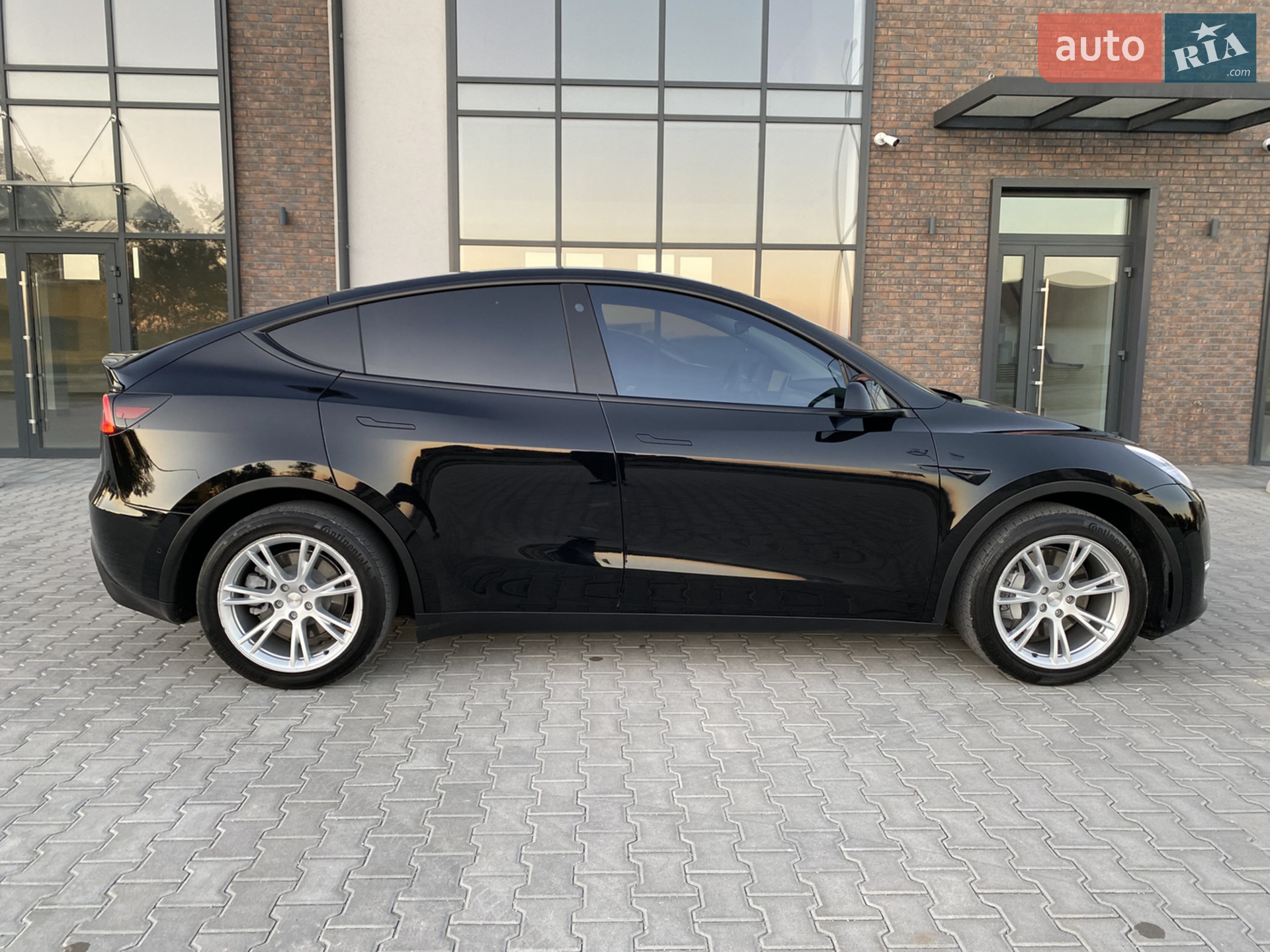 2021 Tesla Model Y - мініатюра 10