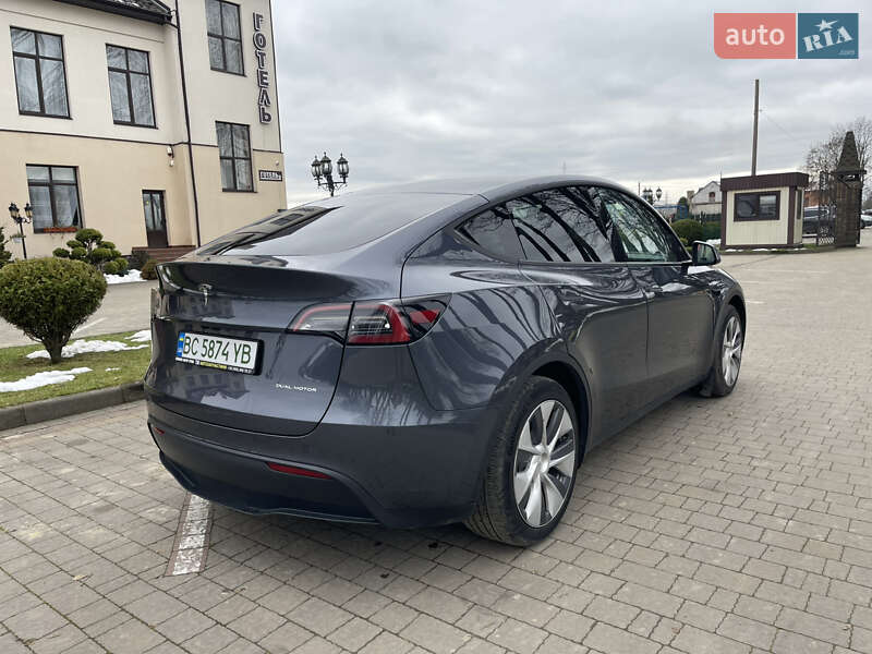 Позашляховик / Кросовер Tesla Model Y 2023 в Львові фото 4 Позашляховик / Кросовер Tesla Model Y 2023 в Львові