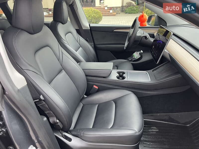 Позашляховик / Кросовер Tesla Model Y 2023 в Львові фото 28 Позашляховик / Кросовер Tesla Model Y 2023 в Львові