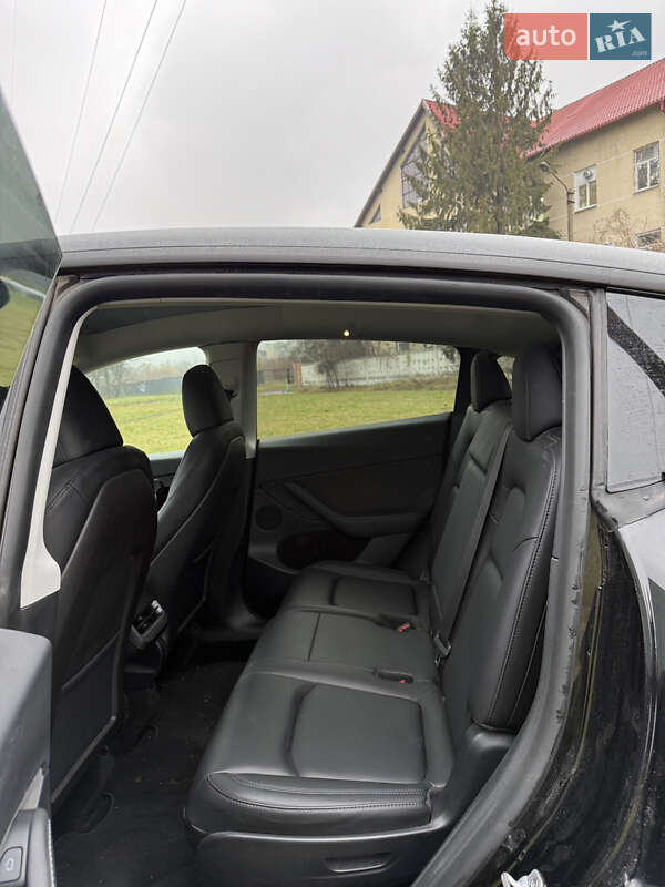 Внедорожник / Кроссовер Tesla Model Y 2024 в Львове фото 11 Внедорожник / Кроссовер Tesla Model Y 2024 в Львове