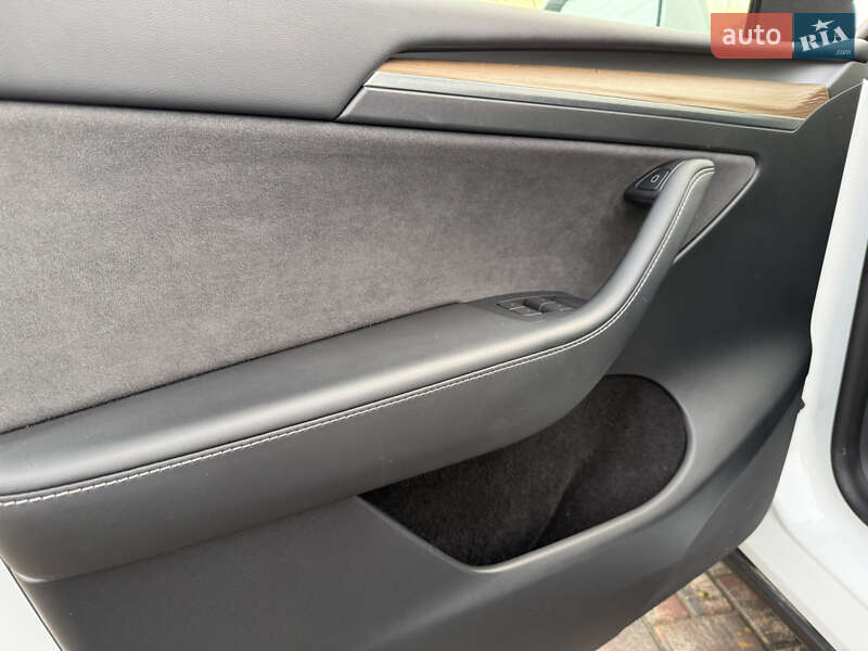 Внедорожник / Кроссовер Tesla Model Y 2022 в Виннице фото 16 Внедорожник / Кроссовер Tesla Model Y 2022 в Виннице