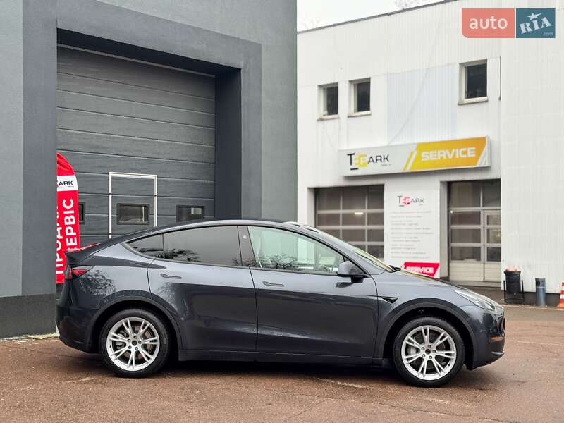 Внедорожник / Кроссовер Tesla Model Y 2024 в Киеве фото 12 Внедорожник / Кроссовер Tesla Model Y 2024 в Киеве
