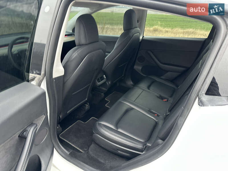 Внедорожник / Кроссовер Tesla Model Y 2022 в Тернополе