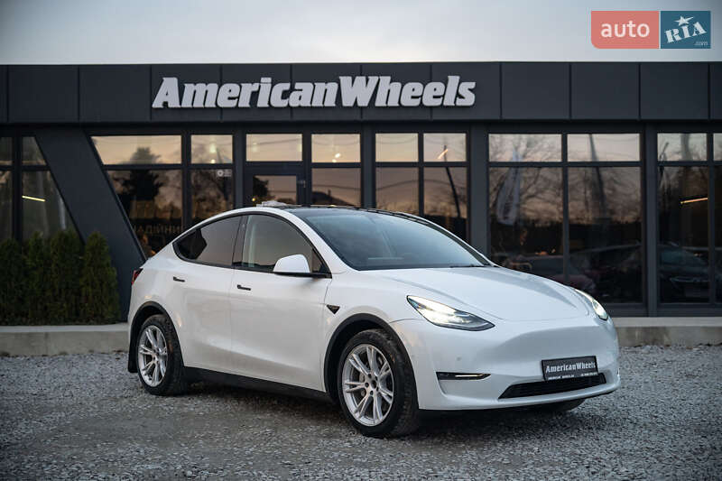 Внедорожник / Кроссовер Tesla Model Y 2021 в Черновцах