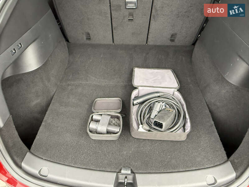 Внедорожник / Кроссовер Tesla Model Y 2020 в Хусте