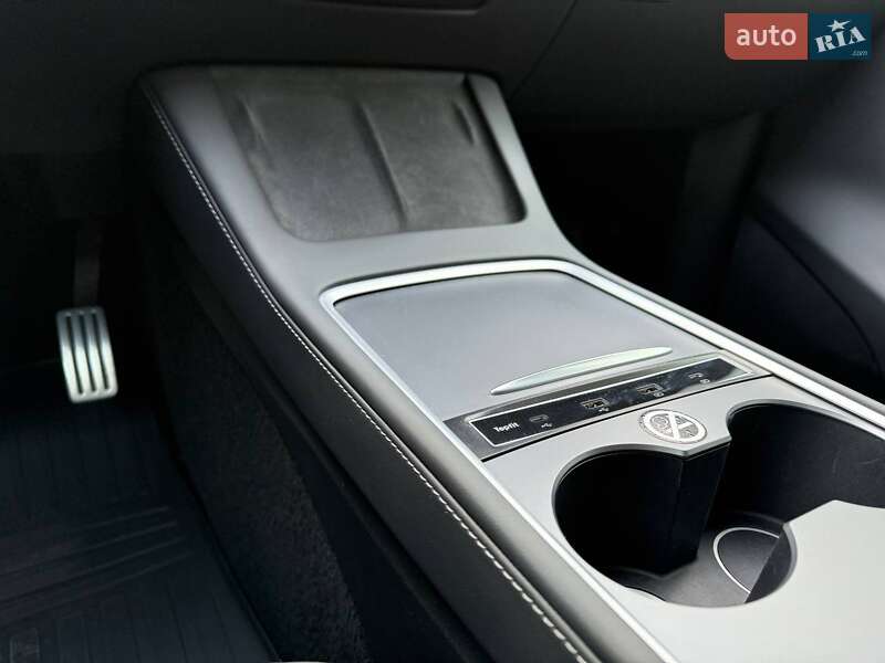 Позашляховик / Кросовер Tesla Model Y 2022 в Коломиї фото 25 Позашляховик / Кросовер Tesla Model Y 2022 в Коломиї