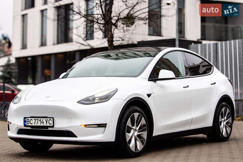 Позашляховик / Кросовер Tesla Model Y 2024 в Львові