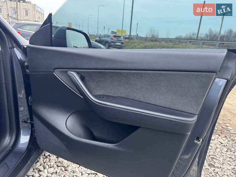 Внедорожник / Кроссовер Tesla Model Y 2021 в Стрые фото 38 Внедорожник / Кроссовер Tesla Model Y 2021 в Стрые