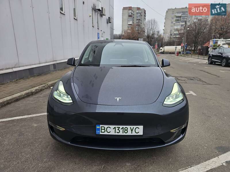 Внедорожник / Кроссовер Tesla Model Y 2023 в Львове