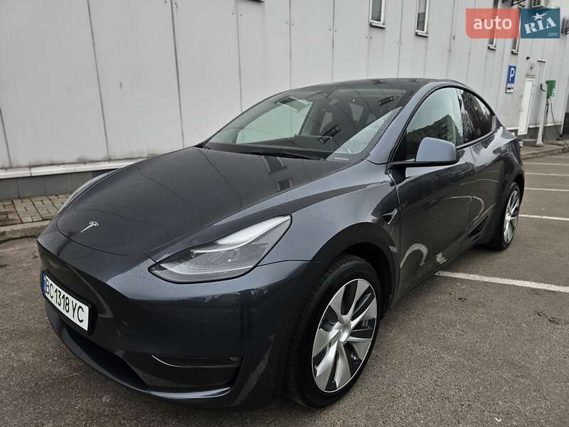 Внедорожник / Кроссовер Tesla Model Y 2023 в Львове