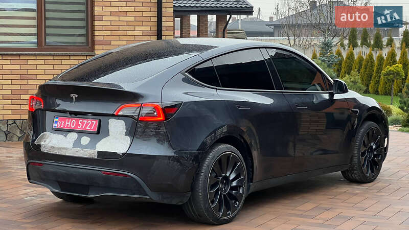 Внедорожник / Кроссовер Tesla Model Y 2024 в Луцке