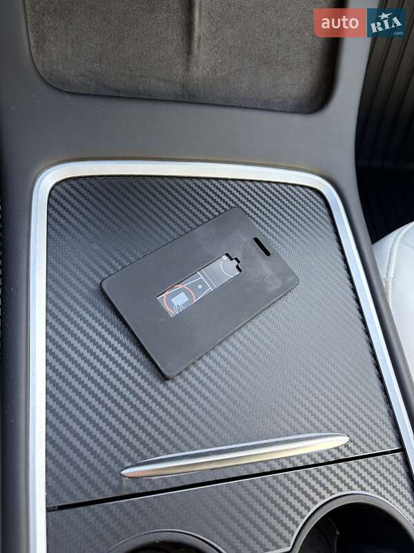 Внедорожник / Кроссовер Tesla Model Y 2023 в Ужгороде фото 2 Внедорожник / Кроссовер Tesla Model Y 2023 в Ужгороде