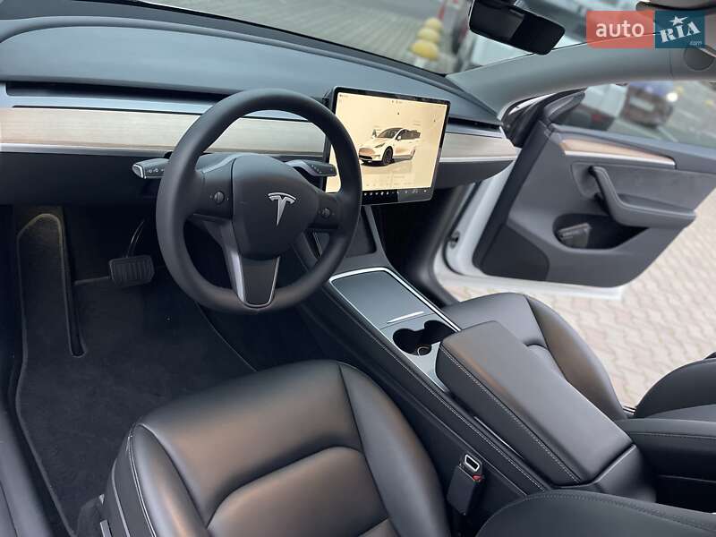 Внедорожник / Кроссовер Tesla Model Y 2023 в Одессе