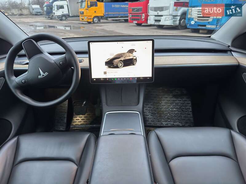 Внедорожник / Кроссовер Tesla Model Y 2022 в Луцке