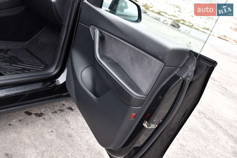 Позашляховик / Кросовер Tesla Model Y 2021 в Дрогобичі фото 39 Позашляховик / Кросовер Tesla Model Y 2021 в Дрогобичі