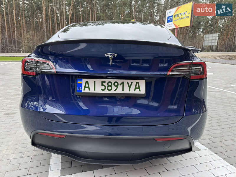 Внедорожник / Кроссовер Tesla Model Y 2023 в Киеве
