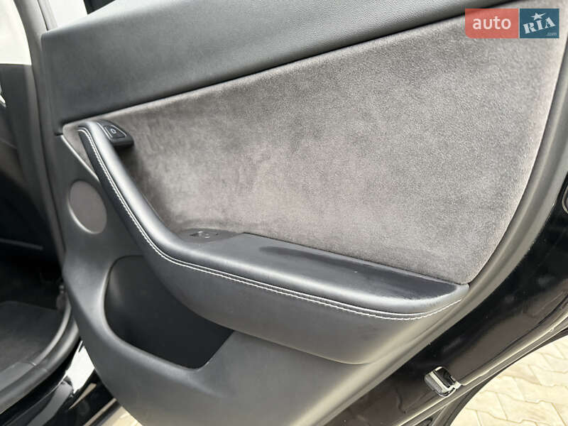 Внедорожник / Кроссовер Tesla Model Y 2021 в Виннице