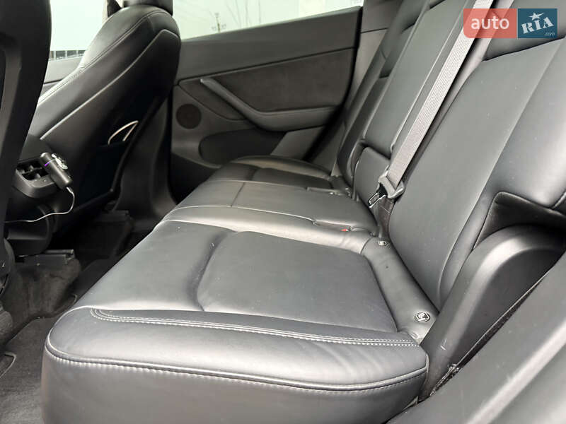 Внедорожник / Кроссовер Tesla Model Y 2021 в Виннице