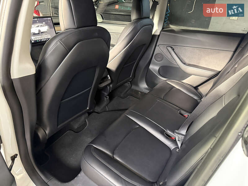 Внедорожник / Кроссовер Tesla Model Y 2022 в Сумах