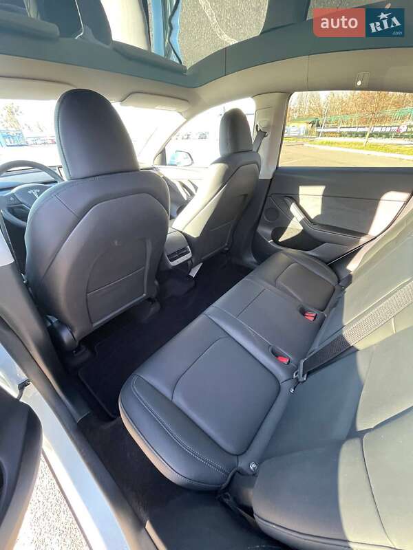 Внедорожник / Кроссовер Tesla Model Y 2022 в Киеве фото 13 Внедорожник / Кроссовер Tesla Model Y 2022 в Киеве