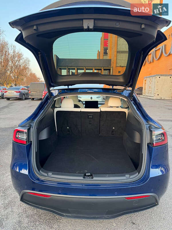 Внедорожник / Кроссовер Tesla Model Y 2021 в Днепре