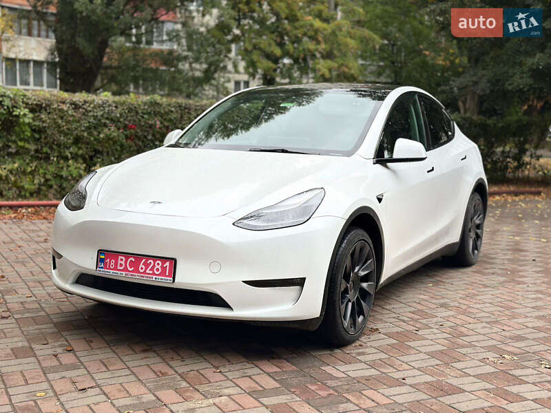 Внедорожник / Кроссовер Tesla Model Y 2023 в Киеве