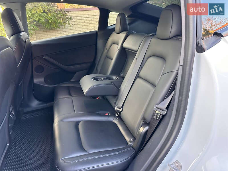 Внедорожник / Кроссовер Tesla Model Y 2020 в Киеве фото 5 Внедорожник / Кроссовер Tesla Model Y 2020 в Киеве
