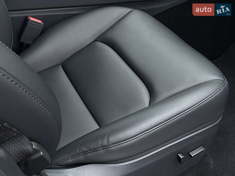 Внедорожник / Кроссовер Tesla Model Y 2024 в Киеве фото 33 Внедорожник / Кроссовер Tesla Model Y 2024 в Киеве