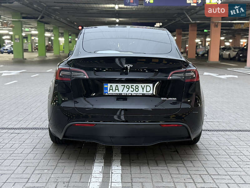 Внедорожник / Кроссовер Tesla Model Y 2023 в Киеве