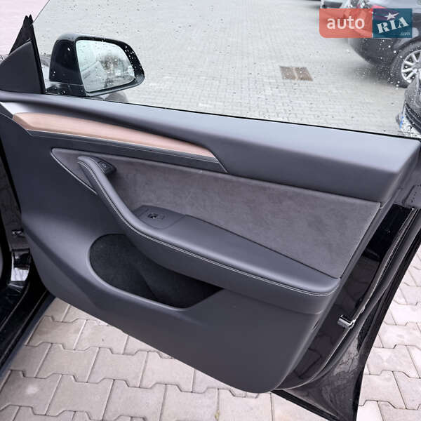 Внедорожник / Кроссовер Tesla Model Y 2023 в Львове фото 37 Внедорожник / Кроссовер Tesla Model Y 2023 в Львове