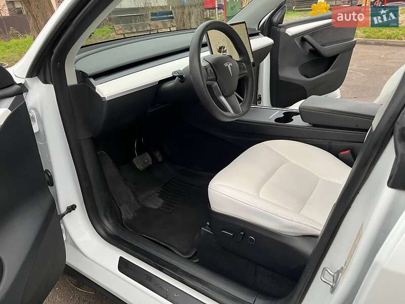 Внедорожник / Кроссовер Tesla Model Y 2023 в Киеве фото 9 Внедорожник / Кроссовер Tesla Model Y 2023 в Киеве