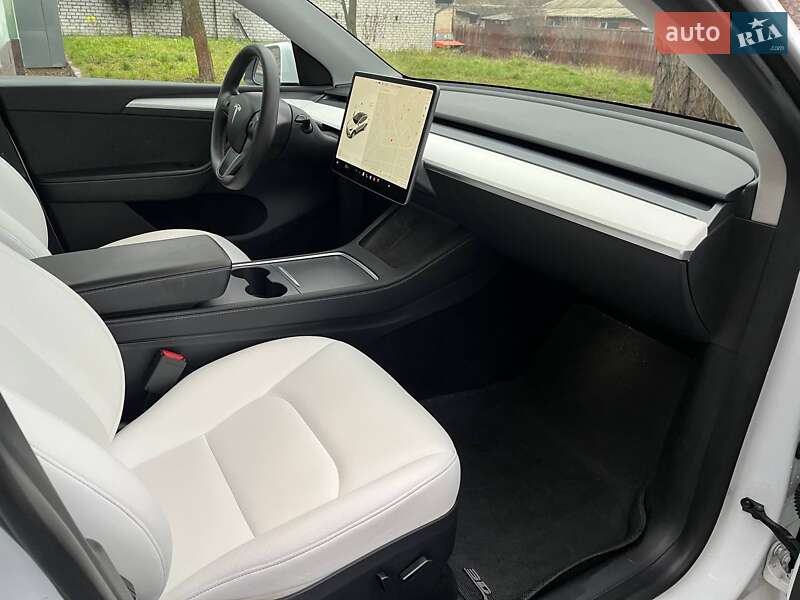 Внедорожник / Кроссовер Tesla Model Y 2023 в Киеве фото 14 Внедорожник / Кроссовер Tesla Model Y 2023 в Киеве