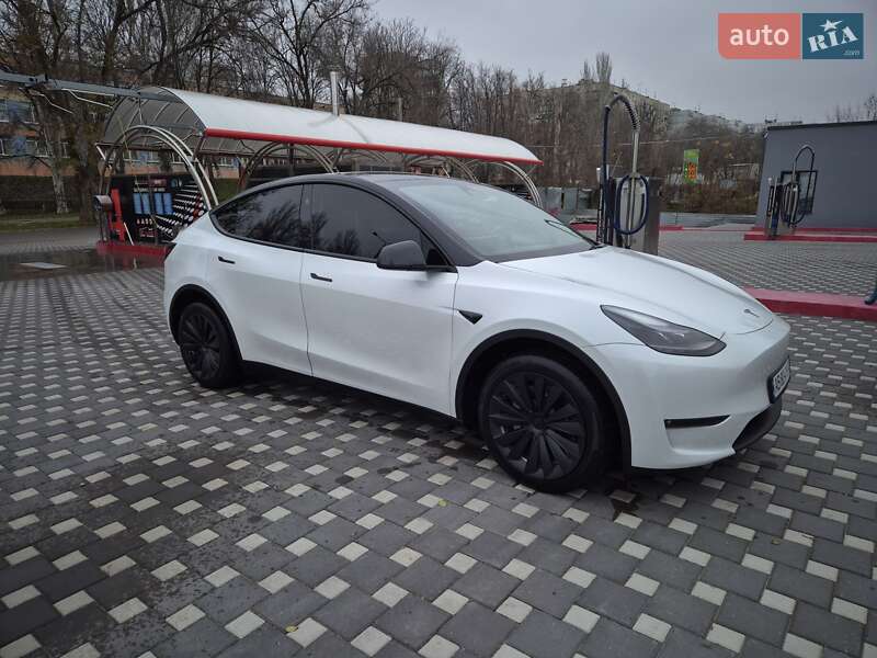 Внедорожник / Кроссовер Tesla Model Y 2023 в Запорожье фото 2 Внедорожник / Кроссовер Tesla Model Y 2023 в Запорожье