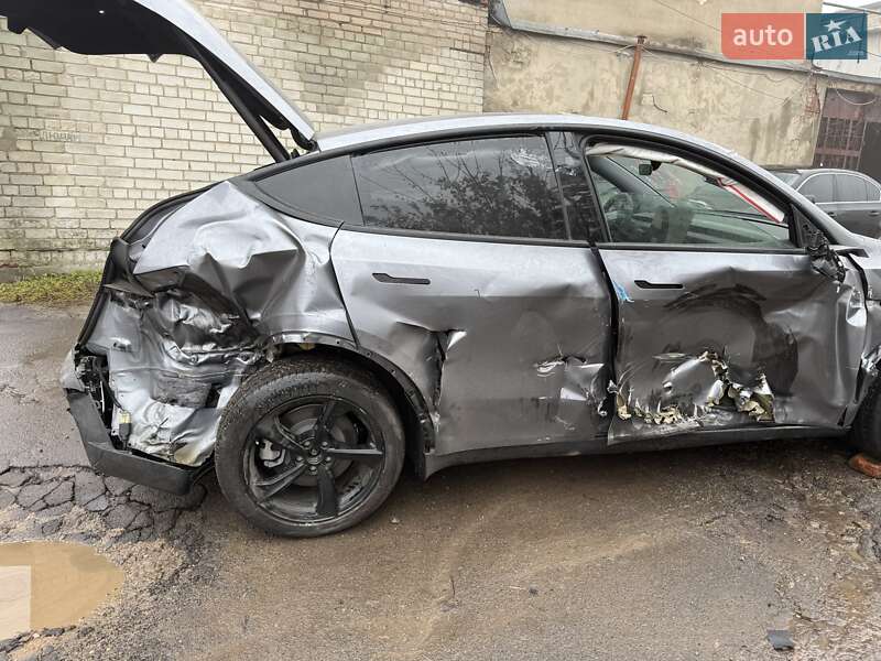 Внедорожник / Кроссовер Tesla Model Y 2025 в Харькове фото 6 Внедорожник / Кроссовер Tesla Model Y 2025 в Харькове