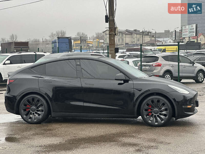 Внедорожник / Кроссовер Tesla Model Y 2022 в Киеве фото 6 Внедорожник / Кроссовер Tesla Model Y 2022 в Киеве