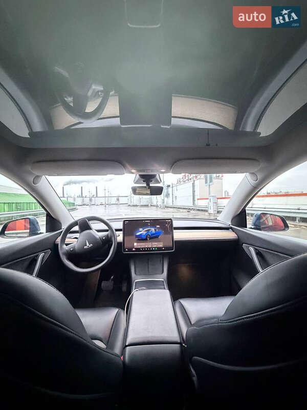 Внедорожник / Кроссовер Tesla Model Y 2022 в Киеве