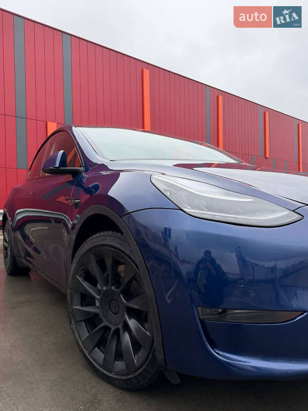 Внедорожник / Кроссовер Tesla Model Y 2022 в Киеве