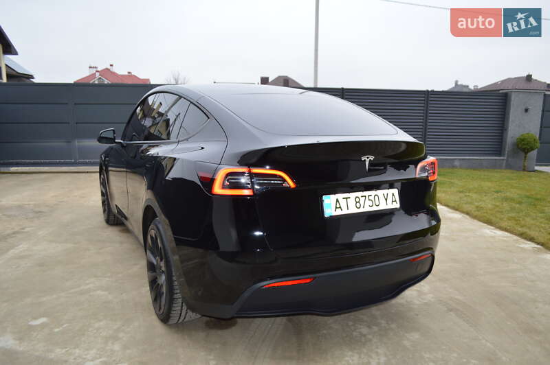 Внедорожник / Кроссовер Tesla Model Y 2022 в Ивано-Франковске