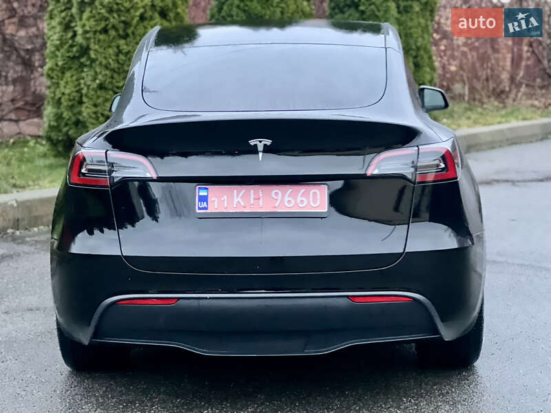 Внедорожник / Кроссовер Tesla Model Y 2024 в Киеве