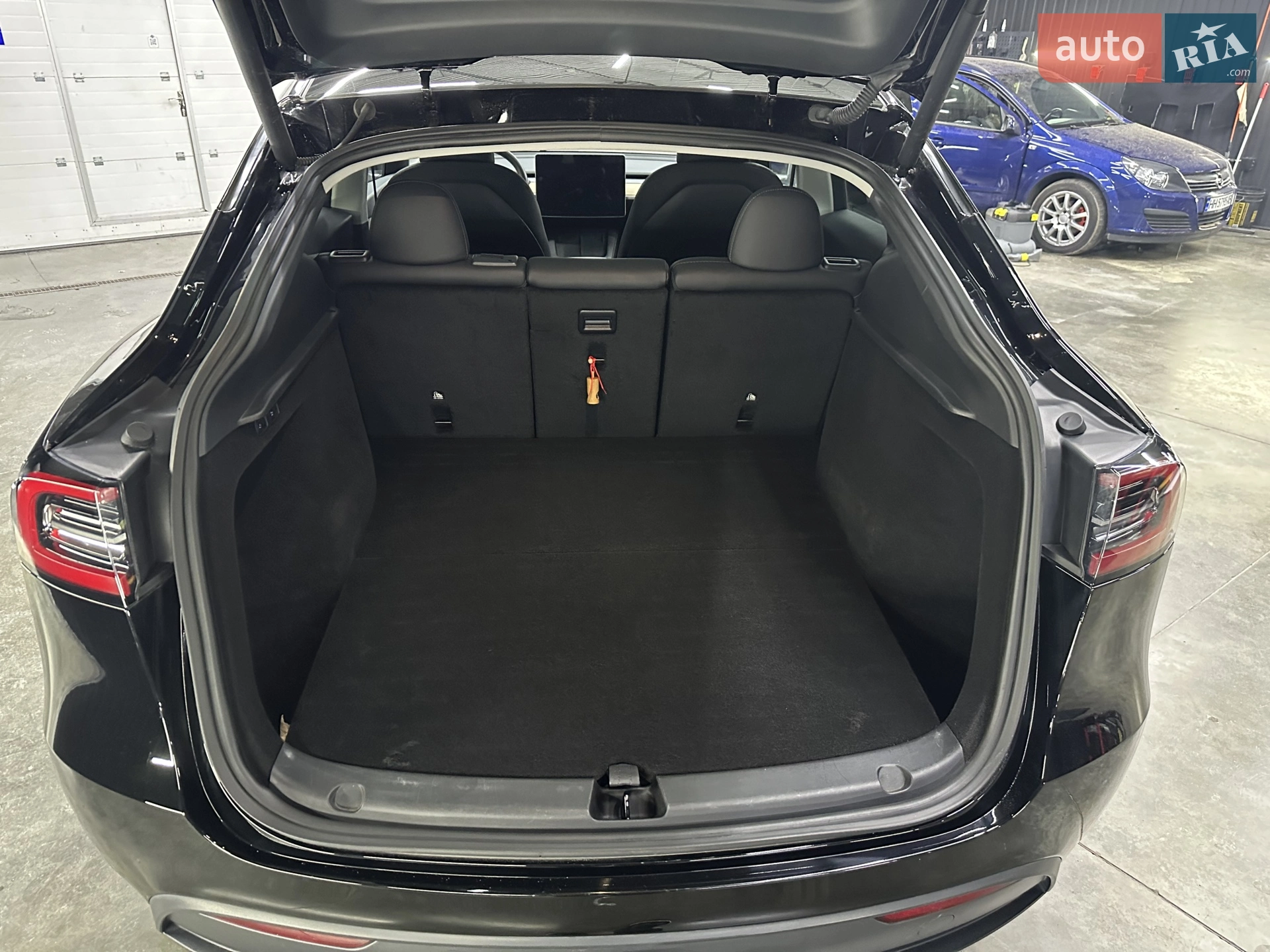 2024 Tesla Model Y - мініатюра 25
