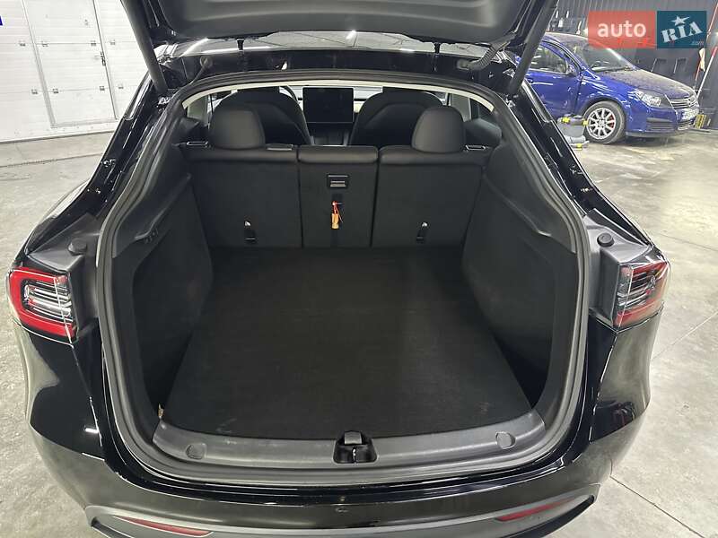 Внедорожник / Кроссовер Tesla Model Y 2024 в Одессе