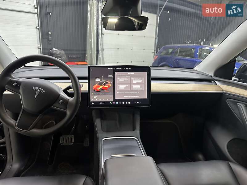 Внедорожник / Кроссовер Tesla Model Y 2024 в Одессе