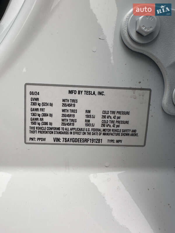 Позашляховик / Кросовер Tesla Model Y 2024 в Дніпрі