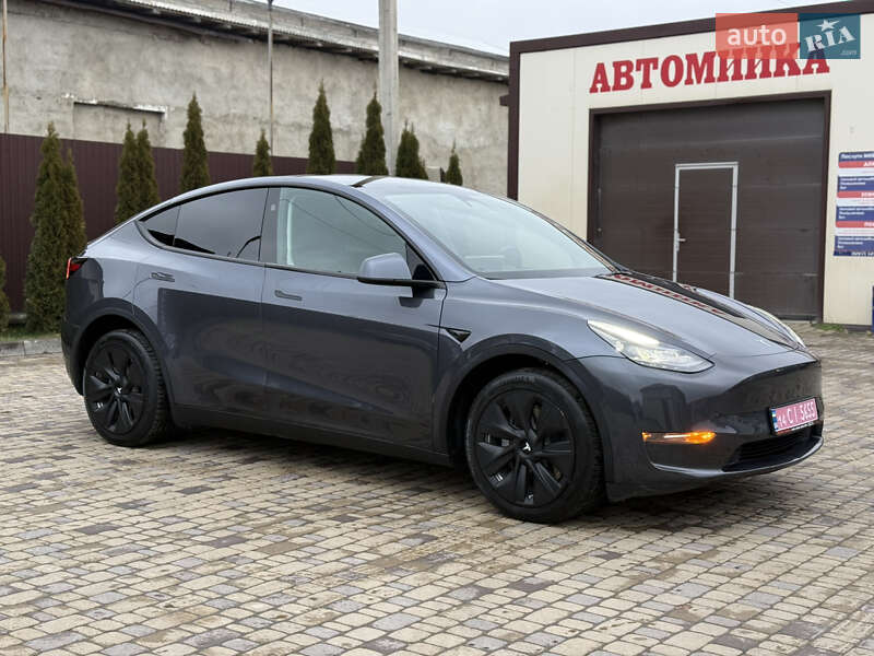 Внедорожник / Кроссовер Tesla Model Y 2023 в Тернополе