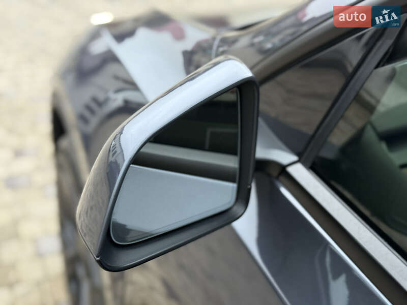 Внедорожник / Кроссовер Tesla Model Y 2023 в Тернополе