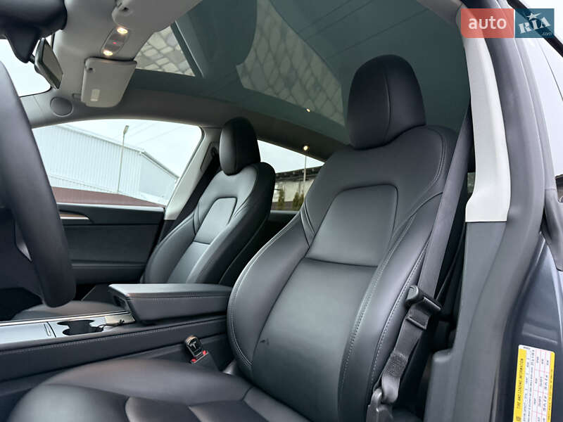 Внедорожник / Кроссовер Tesla Model Y 2023 в Тернополе